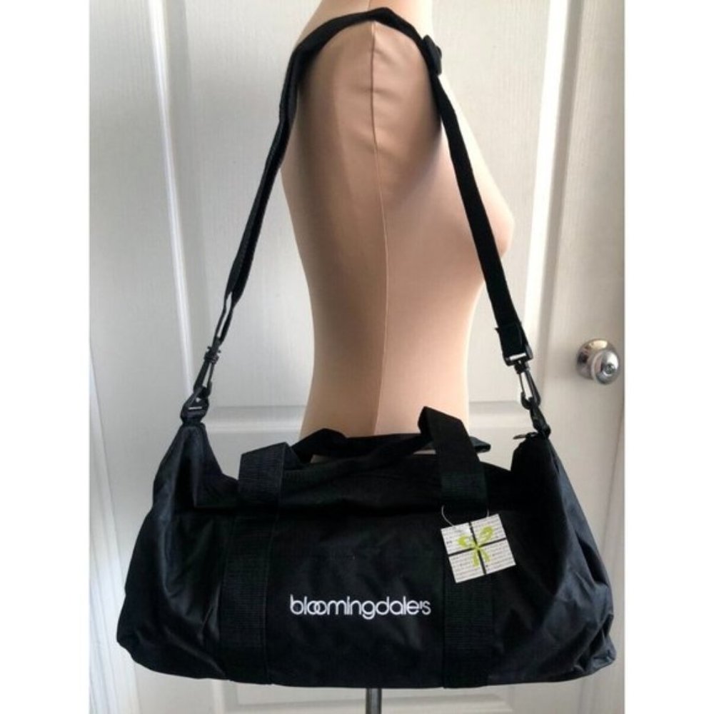 Black CanvasTote Bag Duffle Gym Sport Luggage Overnight Med GWP Bloomingdales